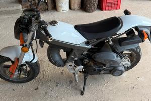 Suzuki street magic 50 permuto con phantom f12