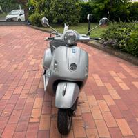 Vespa gts 250 2008