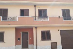 Appartamento+Garage Autonomo (BOMBONIERA)