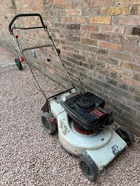 Rasaerba Tecumseh Engines Trazionato