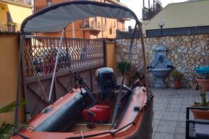 gommone lomac 320