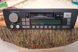 AUTORADIO CLARION JAGUAR XJS6/12  ANNI 80