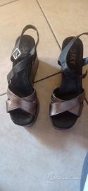 scarpe oro bronzato e nere