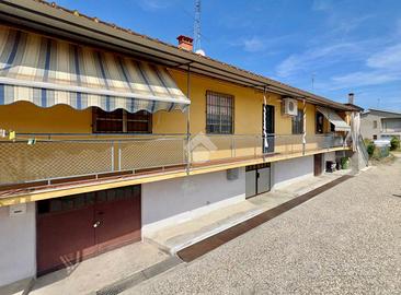 CASA SEMINDIPENDENTE A BRONI