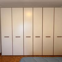 Armadio a sei ante