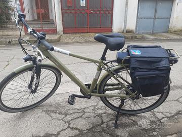 bici elettrica maschile con pedalata assistita com
