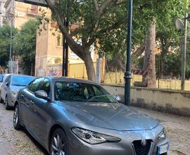 Alfa Romeo Giulia 2.2 150cv AT8