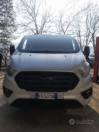 Ford transit custom 9 posti a passo lungo + traino