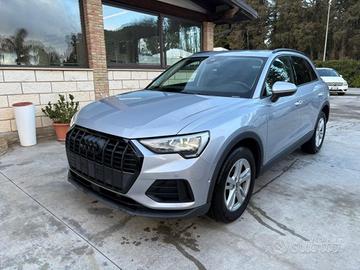 AUDI Q3 35 TDI Quattro