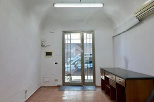 2 LOCALI A PALERMO