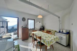 CASA SEMINDIPENDENTE A MONASTERO DI LANZO