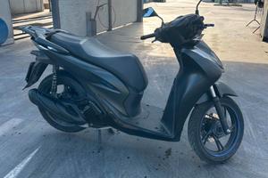Honda sh 125 sport