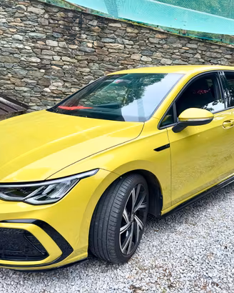 Volkswagen Golf 8 1.5 eTSI 130cv R-Line