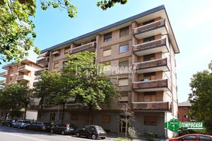 3 LOCALI IN VIA ISEPPON CON BOX