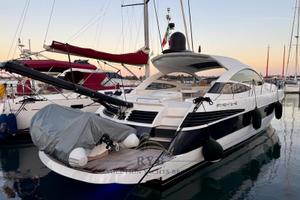 Pershing 46' (2005)