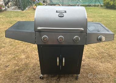 Barbecue a gas 3 fuochi + fornello laterale