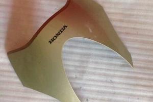 CARENA SCUDO CHIOCCIOLA 125 2002 150 HONDA RICAMBI