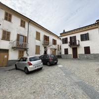 CASA DI CORTE A CASTEL ROCCHERO
