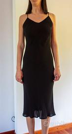 Vestito midi nero LIST Boutique con spalline