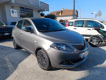 LANCIA YPSILON GOLD EDITION 1.0 70 cv HYBRID -PROM