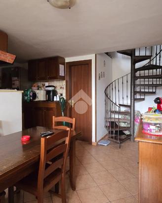 4 LOCALI A SANT'AGATA DE' GOTI
