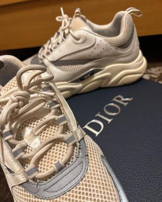 Dior B22