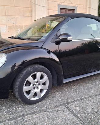 Maggiolino new beattle wolksvagen benzina 1,6