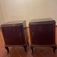 comodini in legno vintage
