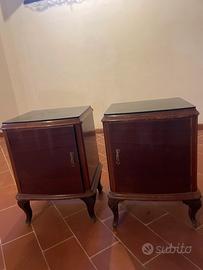 comodini in legno vintage