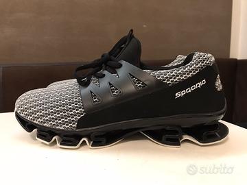 Scarpe n.43 stretto, bene per un 42