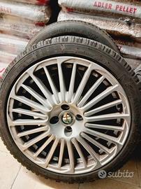 Cerchi in lega Alfa Romeo + 4 pneumatici – 17”