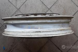 Ruota anteriore nuda yamaha fzr 600 anno 1989