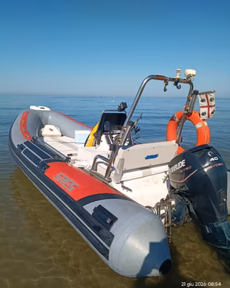 gommone sacs 490 motore envirude 40 CV 