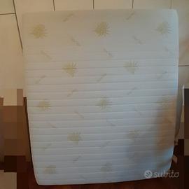 MATERASSO MATRIMONIALE CON RETE MATRIMONIALE