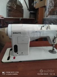 Macchina per cucire Borletti con mobile in legno 
