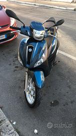 Piaggio Medley 125