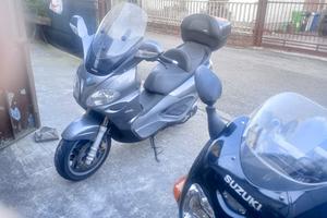 Piaggio X9 500