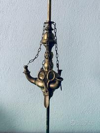 Antica lucerna lume ad olio