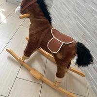 Cavallo a dondolo