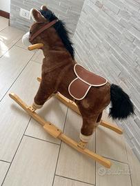 Cavallo a dondolo