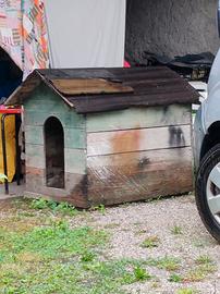 cuccia grande in legno