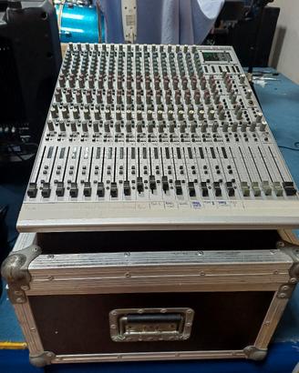 mixer Behringer eurorack mx 3242x
