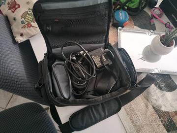 Borsa per fotocamera completa di accessori