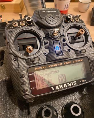 Radiocomando Taranis X9D Plus Pari al nuovo