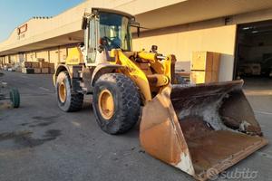 B279-Pala gommata articolata Liebherr L538