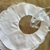 Bavaglino neonato in cotone.