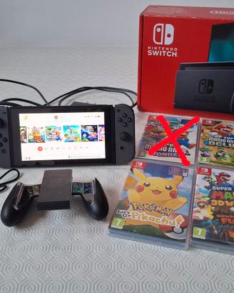 Nintendo Switch + giochi Super Mario e Pokemon