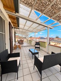 Duplex zona Clinica con ampio giardino e terrazze