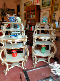 Coppia di etager lacca bianca e oro antichi