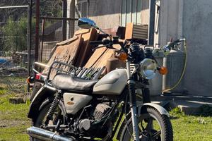 Cagiva SST 125 conservata